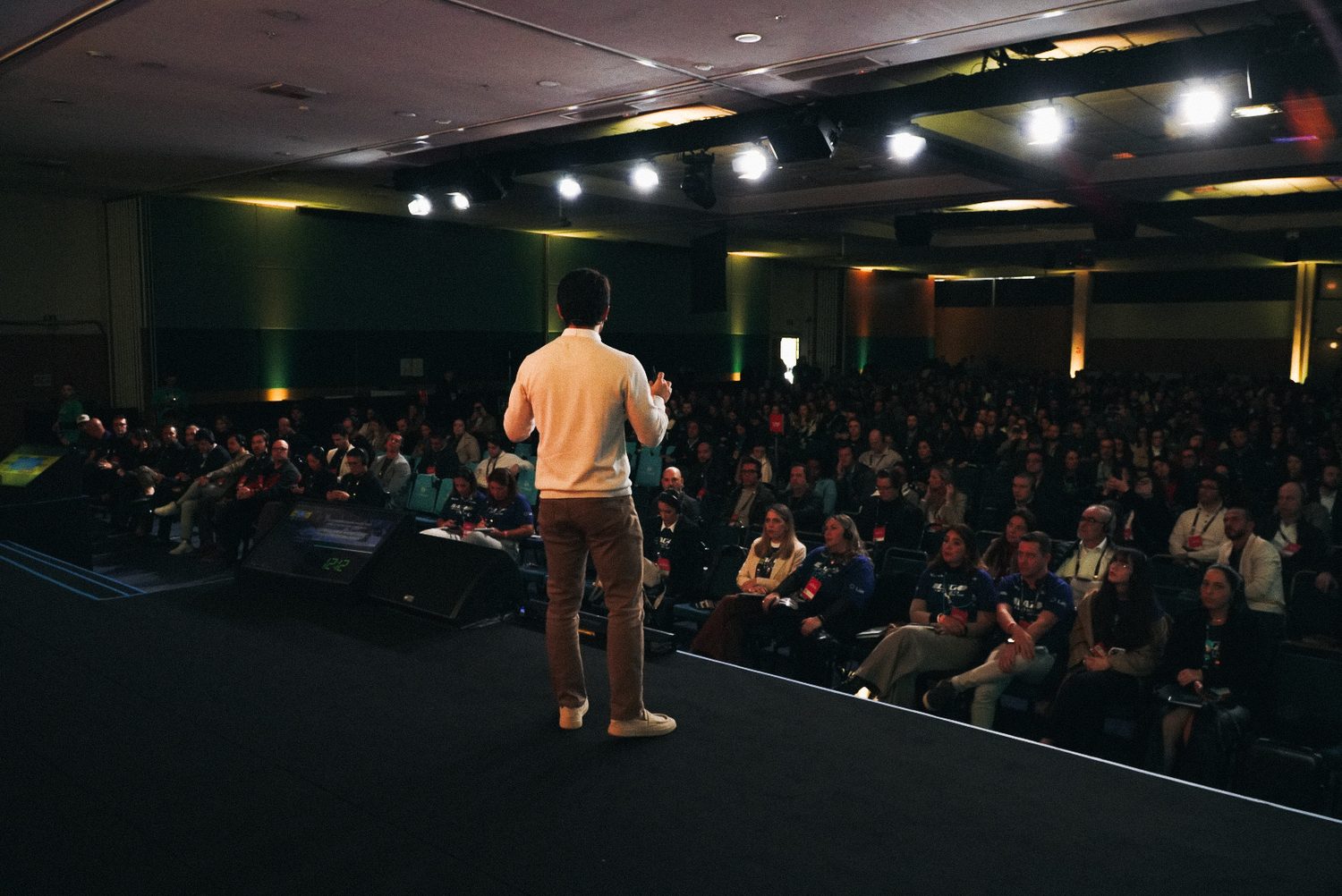 Palestra para auditório lotado